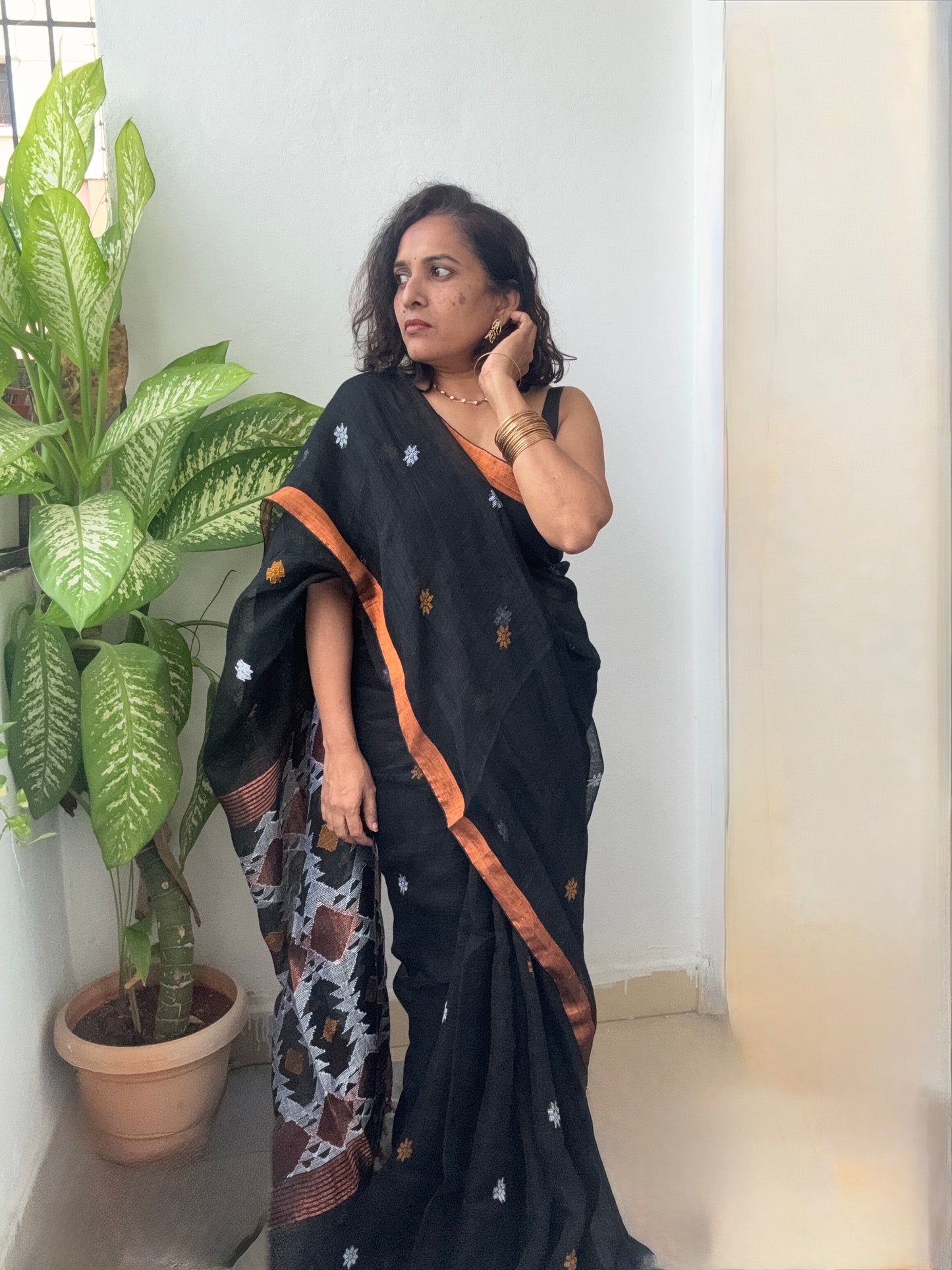 Handloom Khadi Linen Jamdani Saree